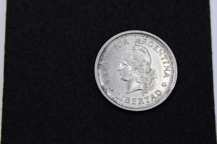 Pièce de monnaie 1 peso Argentine 1959 - photo numéro 2