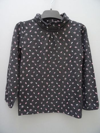 sous-pull gris motifs feuilles