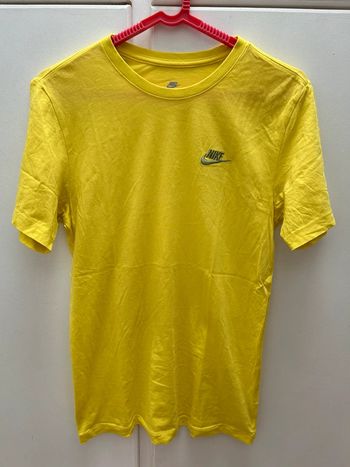 T-shirt Nike jaune homme taille xs - comme neuf