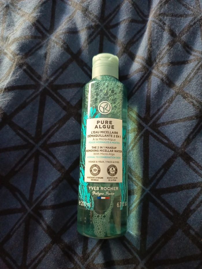 Eau micellaire démaquillante Yves Rocher