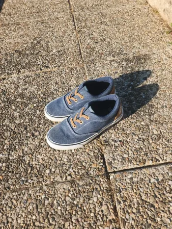 Chaussures T 33
