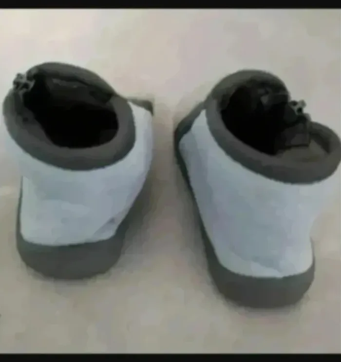 chaussons garçon à fermetures pointure 19 Très bon état - photo numéro 4