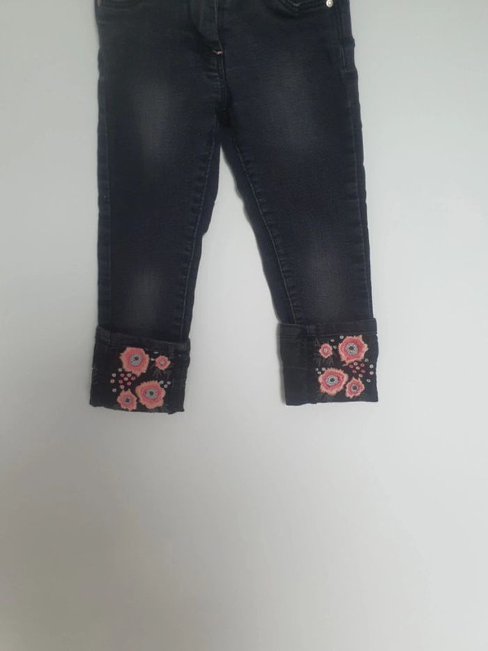 Jeans noir broderie bleu sur l ourlet de jambe et poches 2 ans orchestra - photo numéro 2