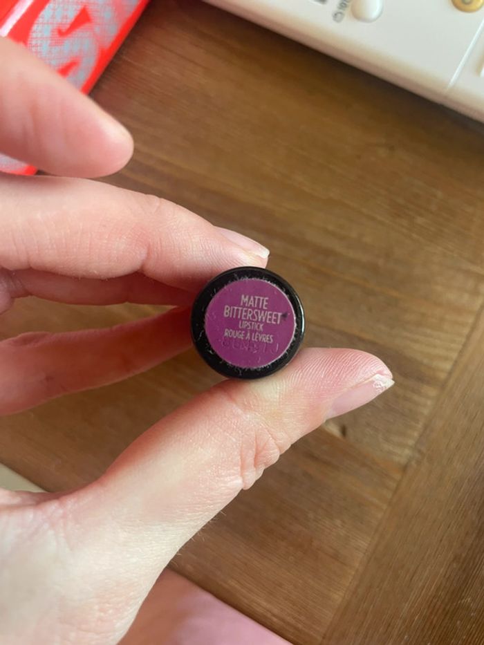 Rouge à lèvre urban decay matte bittersweet - photo numéro 2
