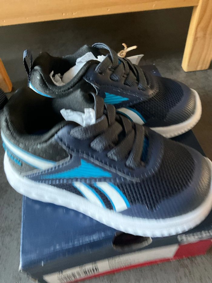 Chaussures baskets Reebok 19,5 - photo numéro 5