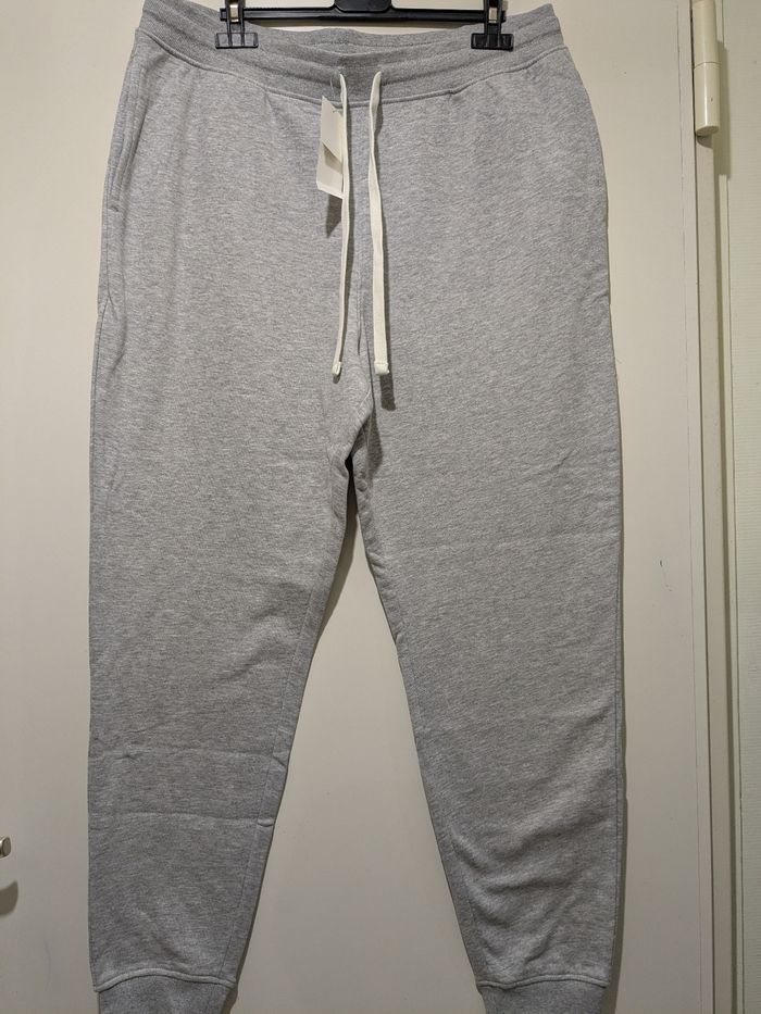 Pantalon jogging homme Kiabi gris. Taille XL - photo numéro 1