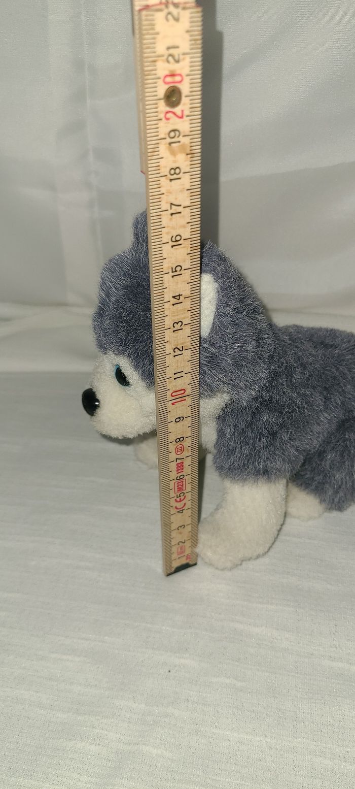 Peluche chien husky gris et blanc - photo numéro 3