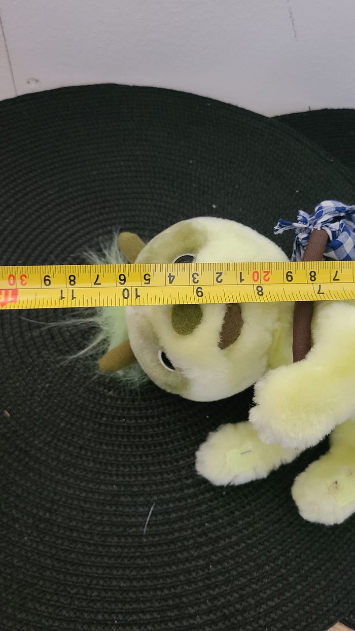 Jouet peluche vintage d'une chenille verte avec un baluchon bleu. "Heunec" - photo numéro 6