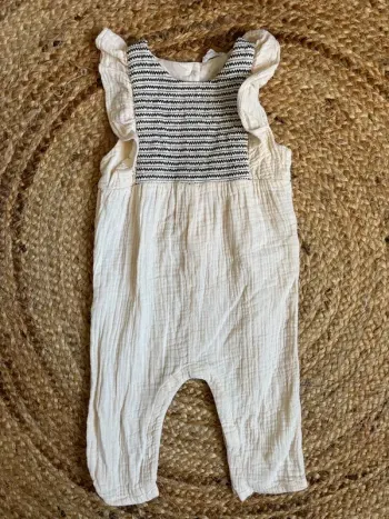 Combinaison gaze de coton Vertbaudet 12 mois parfait état