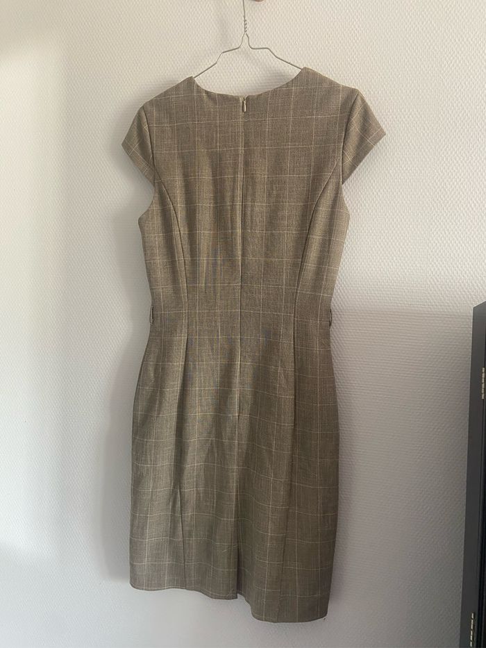 robe à carreaux grise - photo numéro 2