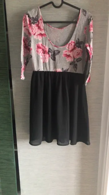Robe H&M décolleté dans le dos