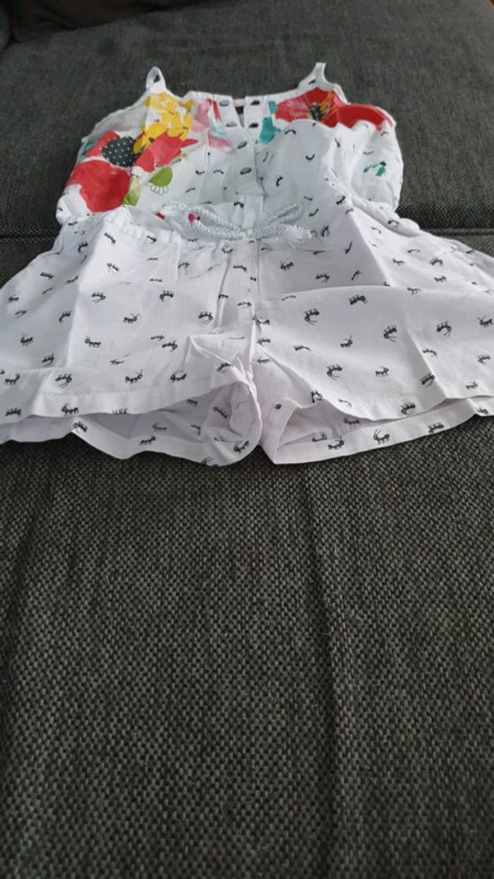 Combinaison blanche a motif fleural 18 mois catimini - photo numéro 2