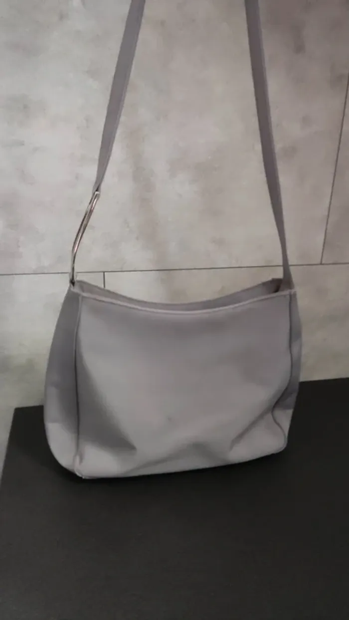 Sac à main gris. - photo numéro 2