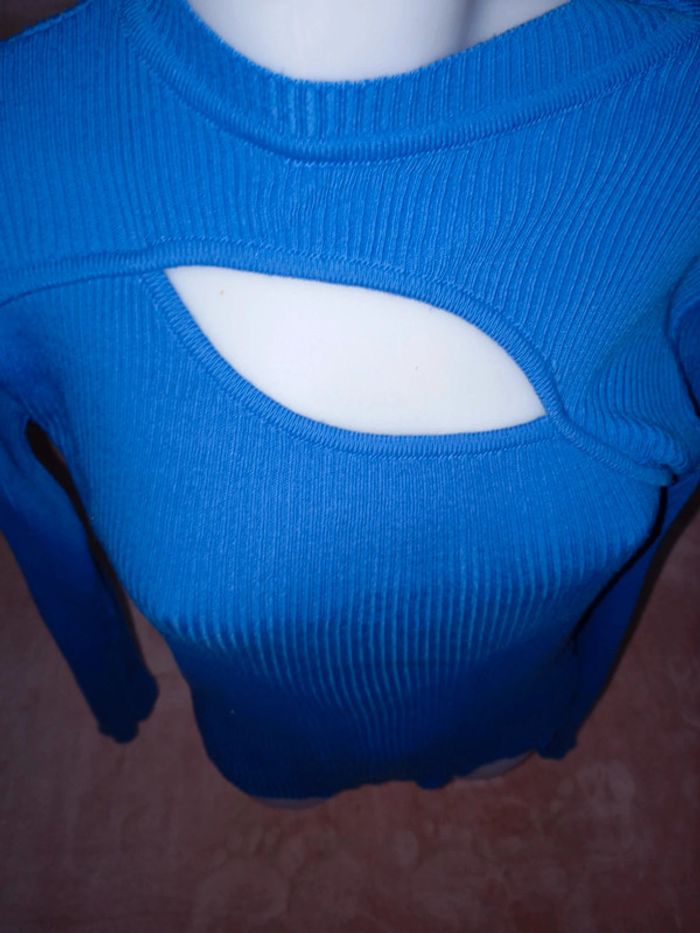 Pull long asymétrique couleur bleu taille M - photo numéro 3