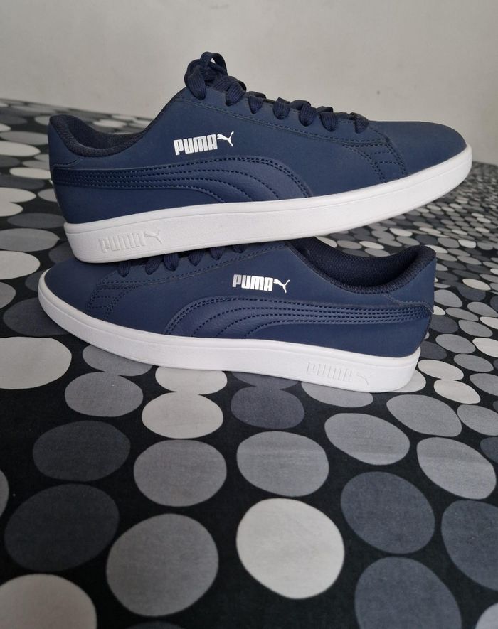 👟 Baskets Puma Smash v2 – Taille 40 EU (7.5 US / 6.5 UK)