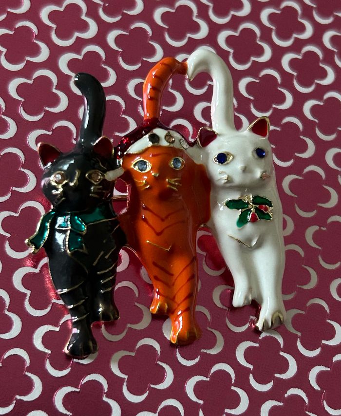 Broche, trois chats de Noël - photo numéro 7
