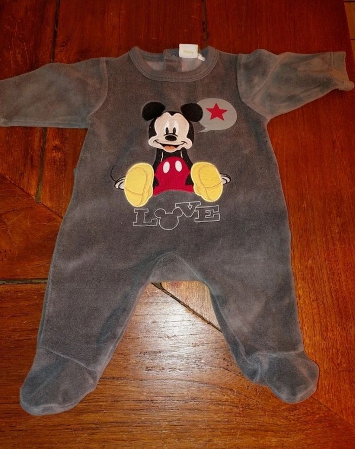 Pyjama bebe - photo numéro 1