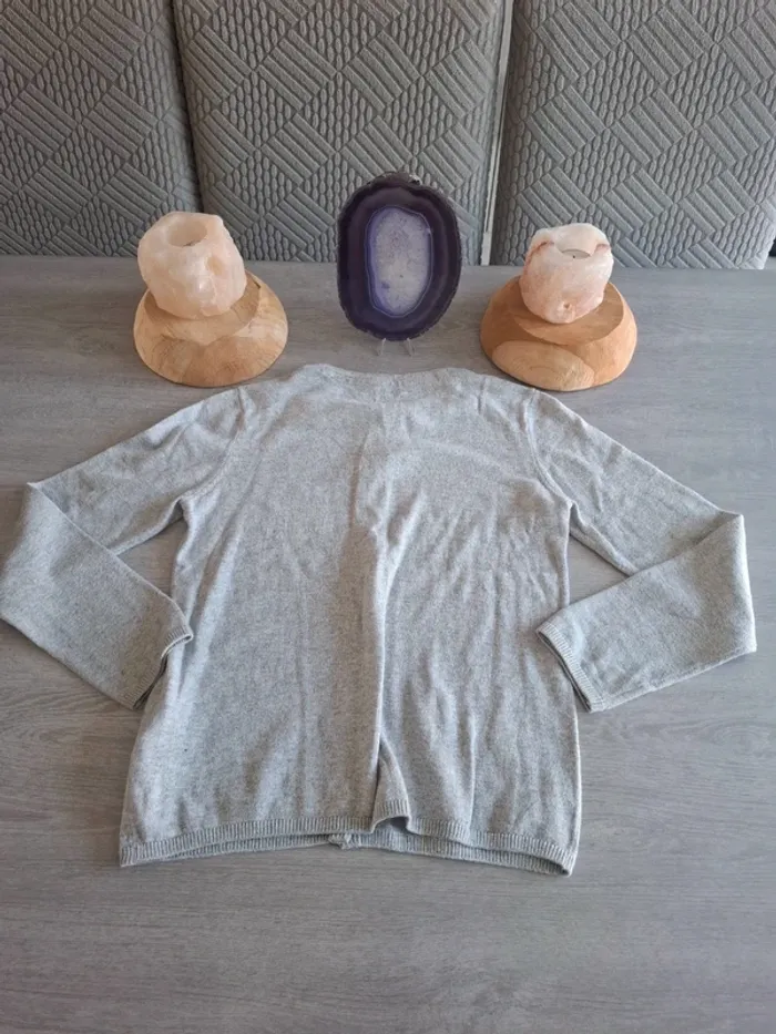 Gilet gris kiabi Taille 10 ans - photo numéro 4