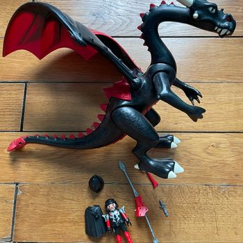 Playmobil 4838 (Dragon avec Flamme Lumineuse)