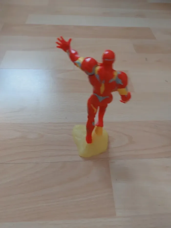 Figurine super héros - photo numéro 4