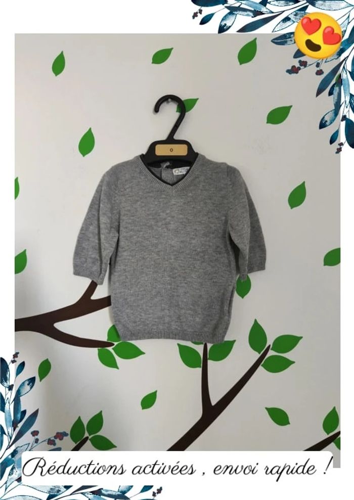 Très jolie pull bébé 1 mois