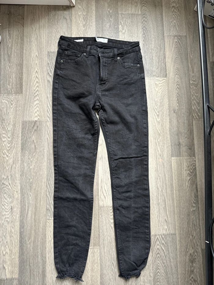 Skinny de chez Bershka - photo numéro 3