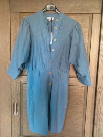Robe bleue en lin neuve 