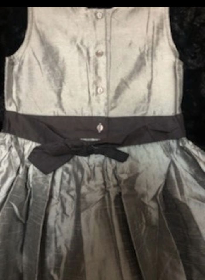 Robe de cérémonie 8 ans - photo numéro 3