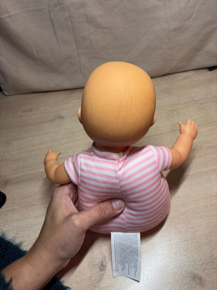 Beau bébé Nenuco ferme les yeux quand on l’allonge(32/33cm) - photo numéro 3