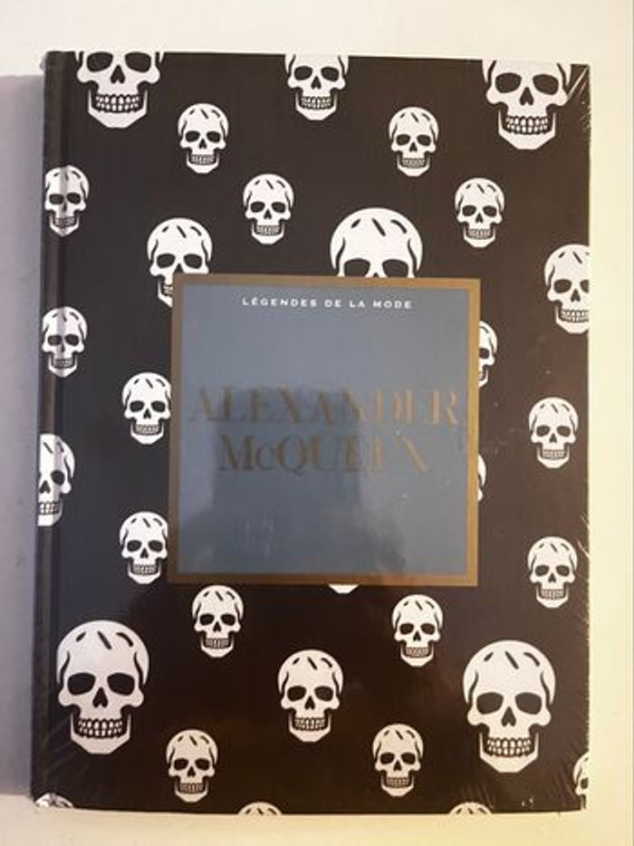 Livre les légendes de la mode sous blister