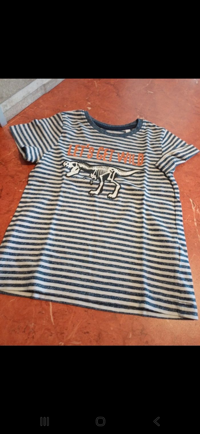 T.shirt garçon taille 4 ans