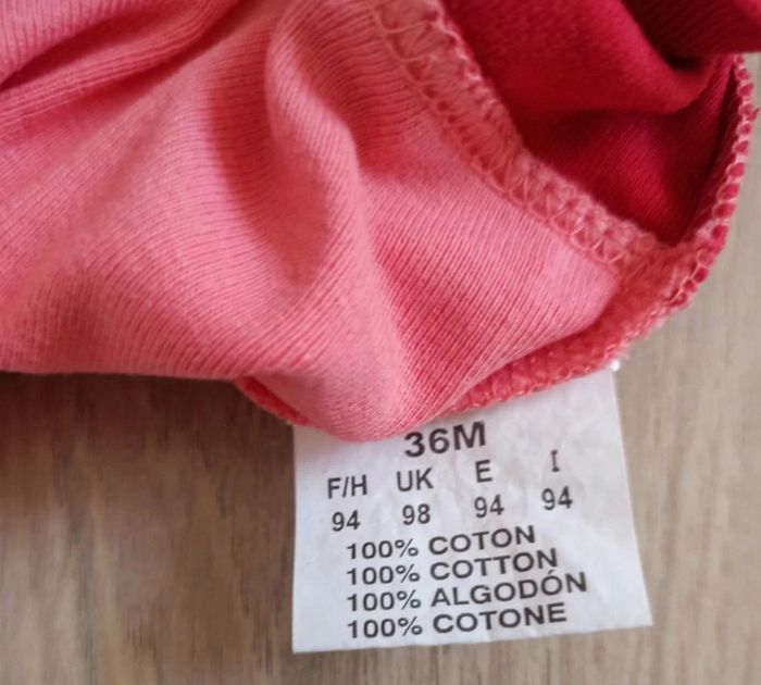 Débardeur tricolore blanc rose rouge 3 ans et short pêche Décathlon 3 ans - photo numéro 5