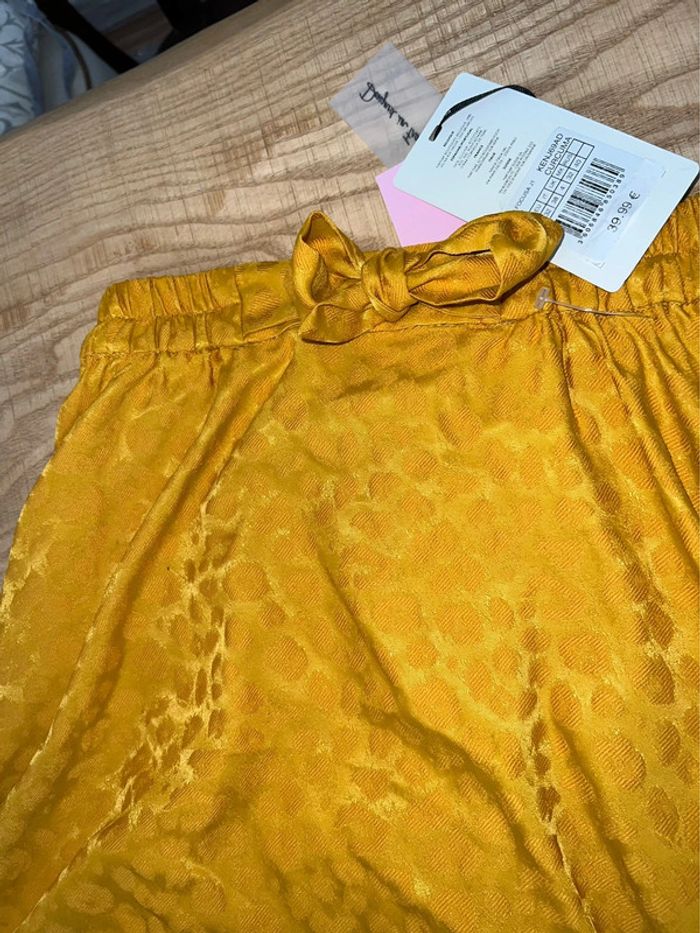 Jupe d’été taille XS 34 neuf étiqueté Naf Naf jaune moutarde coupe patineuse été - photo numéro 5