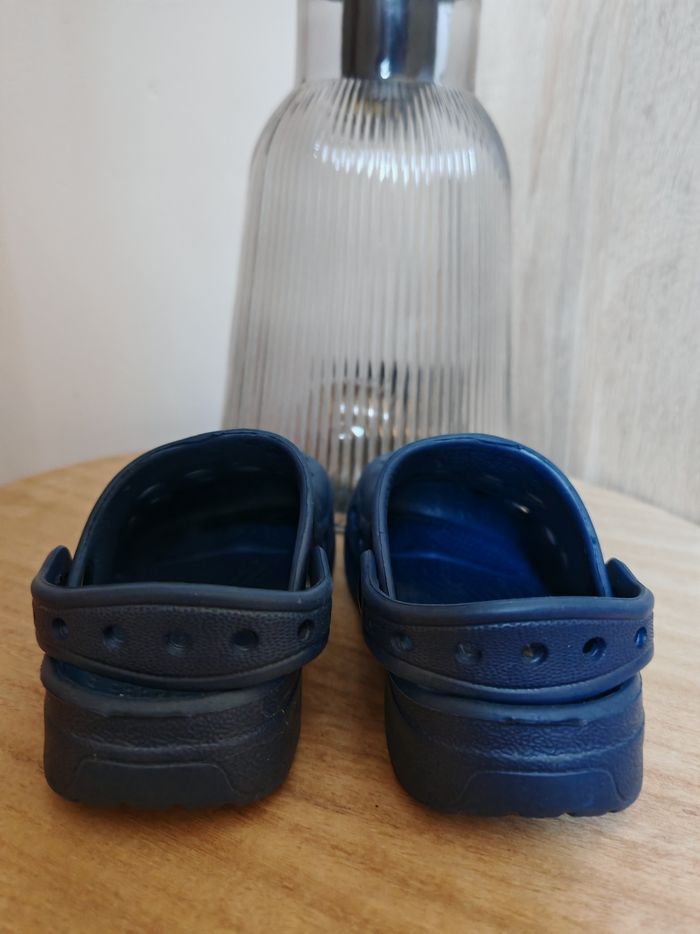 Chaussure garçon style crocs pointure 26 neuve - photo numéro 3