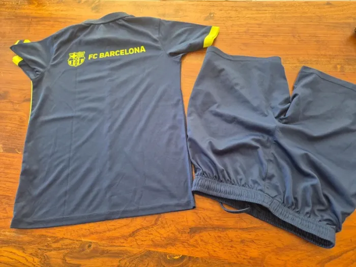 Ensemble foot fcb - photo numéro 5