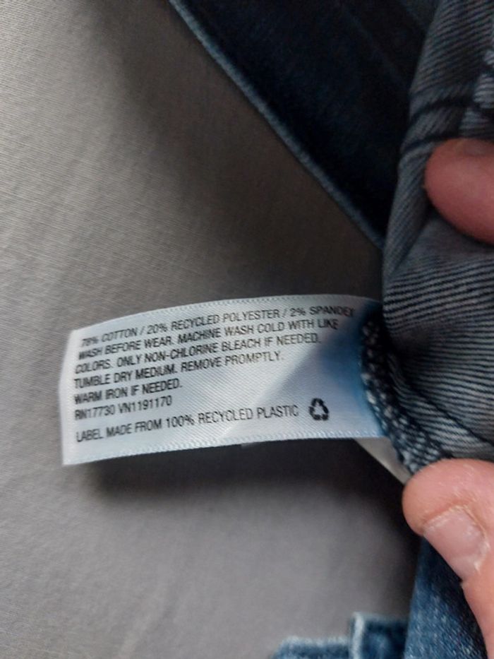 Veste en jeans Oshkosh  taille 12
mois - photo numéro 4