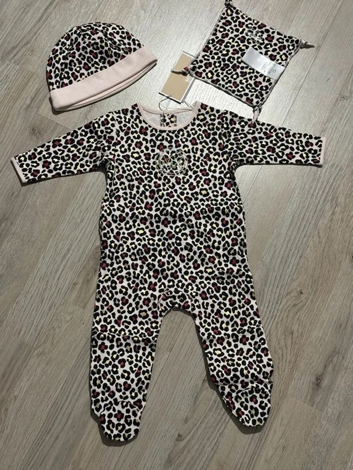 Ensemble 3 pièce pyjama bonnet pour bébé fille 3 mois Michael Kors