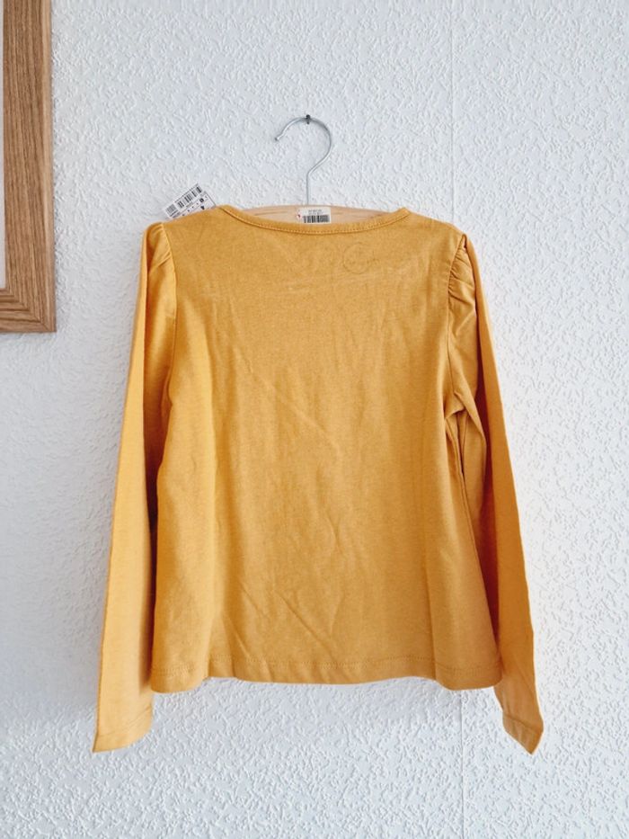 Kiabi - Tee-shirt manches longues, col rond - Neuf avec étiquette ! (4 ans) - photo numéro 3