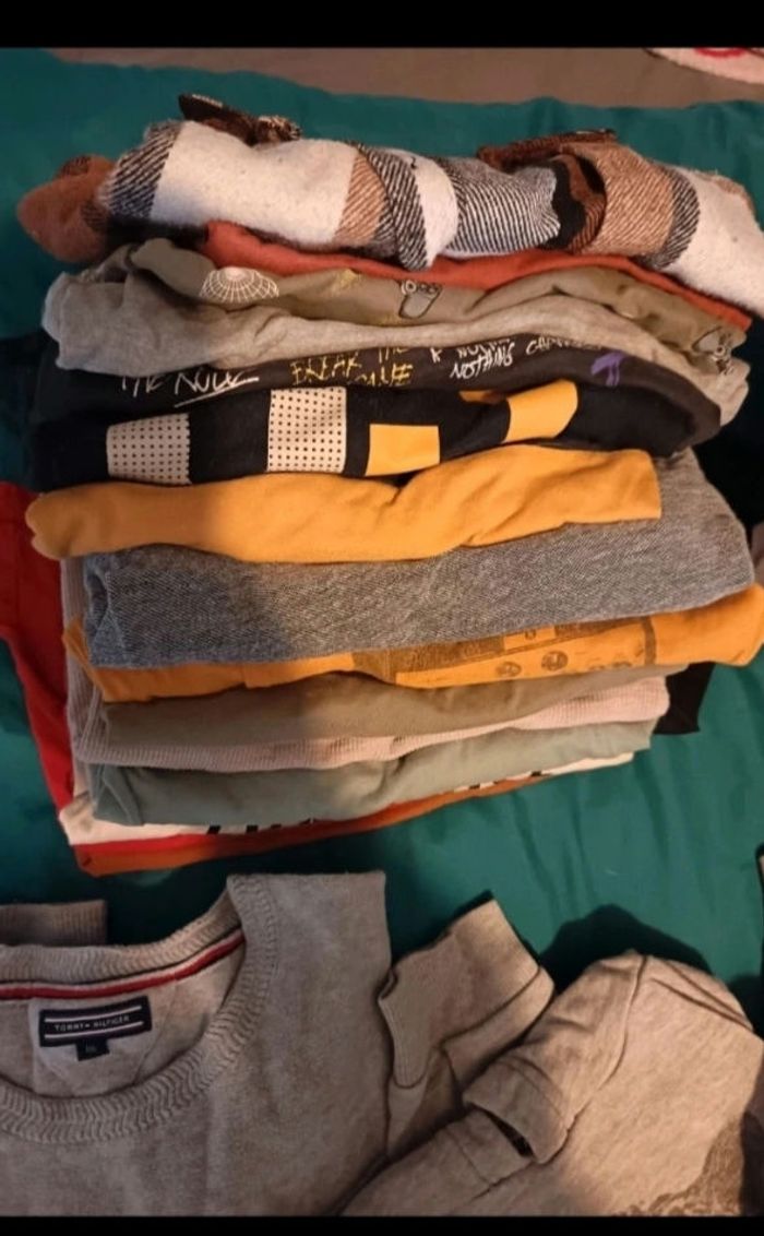 Lot vêtements 5 ans - photo numéro 2