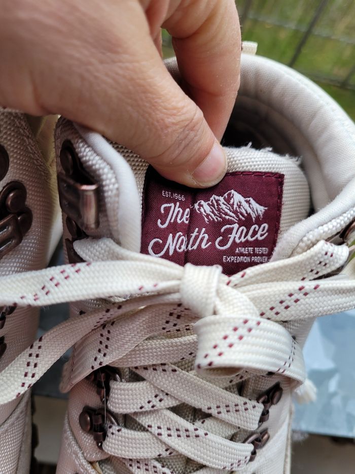 chaussures de randonnée the north face t39 (20e) - photo numéro 2