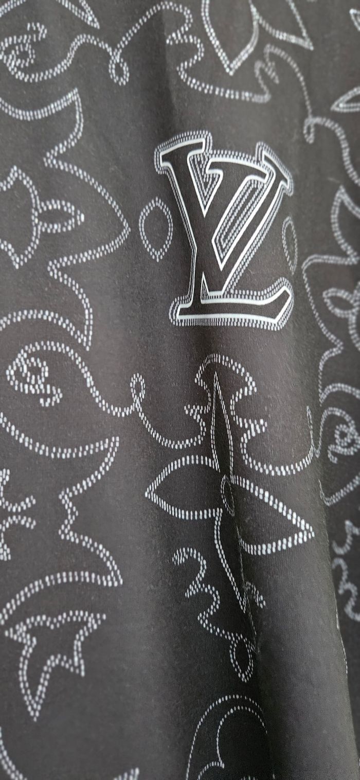 T-shirt Louis Vuitton neuf - photo numéro 7