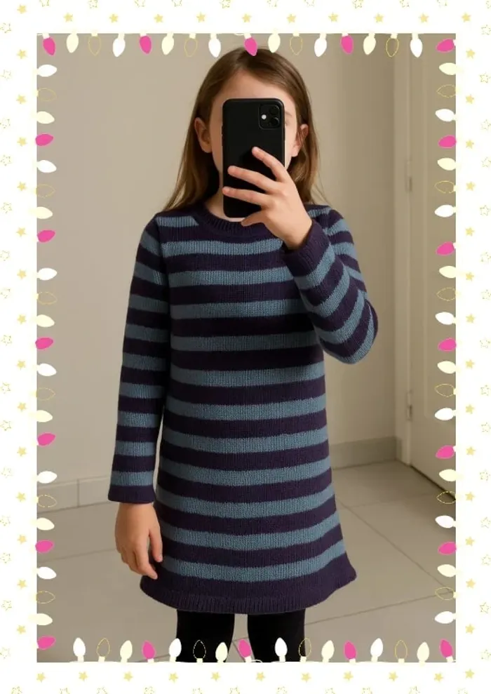 💜 Robe tricotée rayée - Fille 8 ans