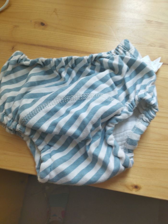 Couche lavable pour apprendre a bébé