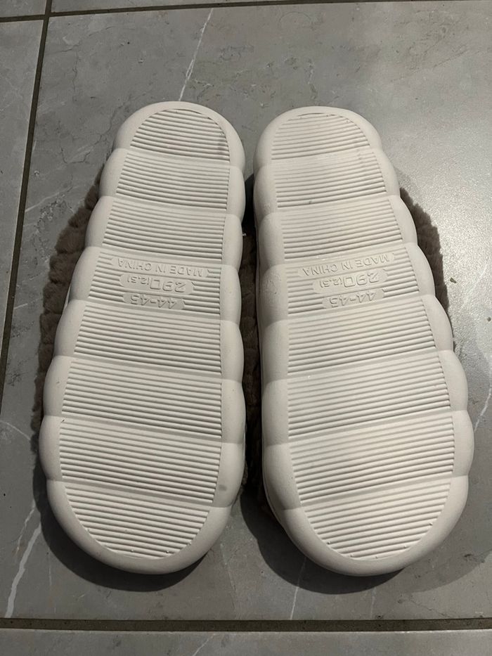 Chaussons - photo numéro 2