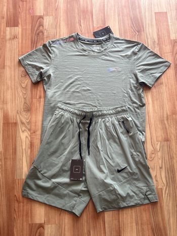 Ensemble maillot et short Nike 