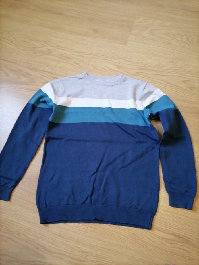 Pull 12ans