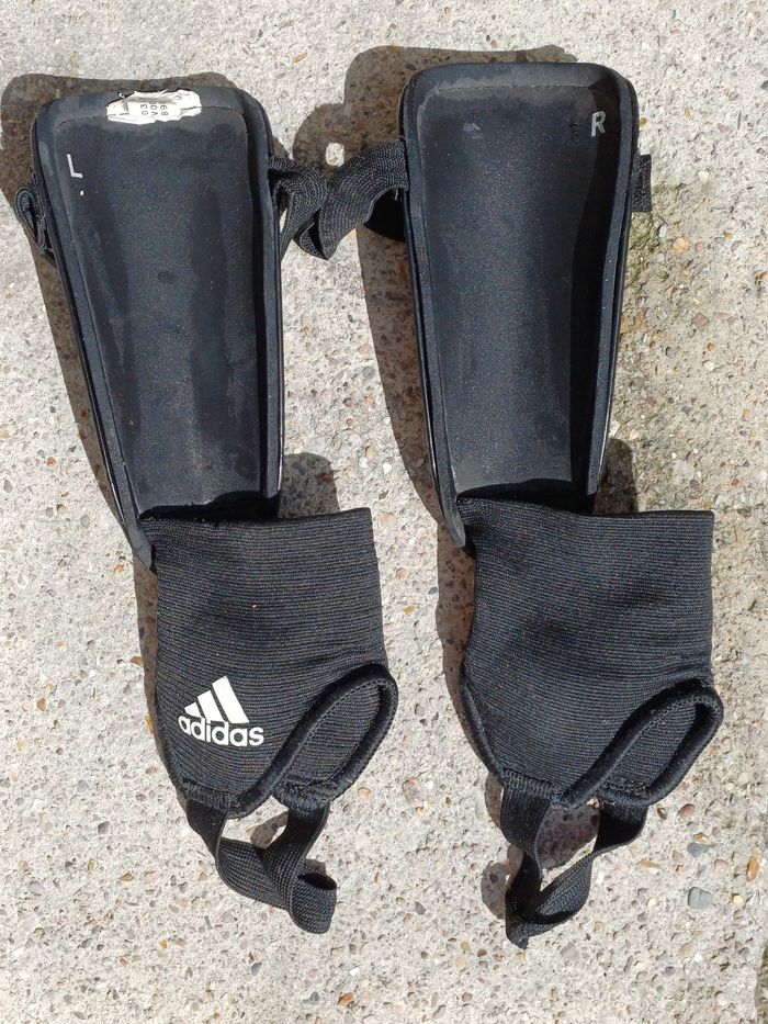 Protèges tibia Adidas S - photo numéro 2