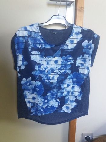 Tshirt bleu fleuri