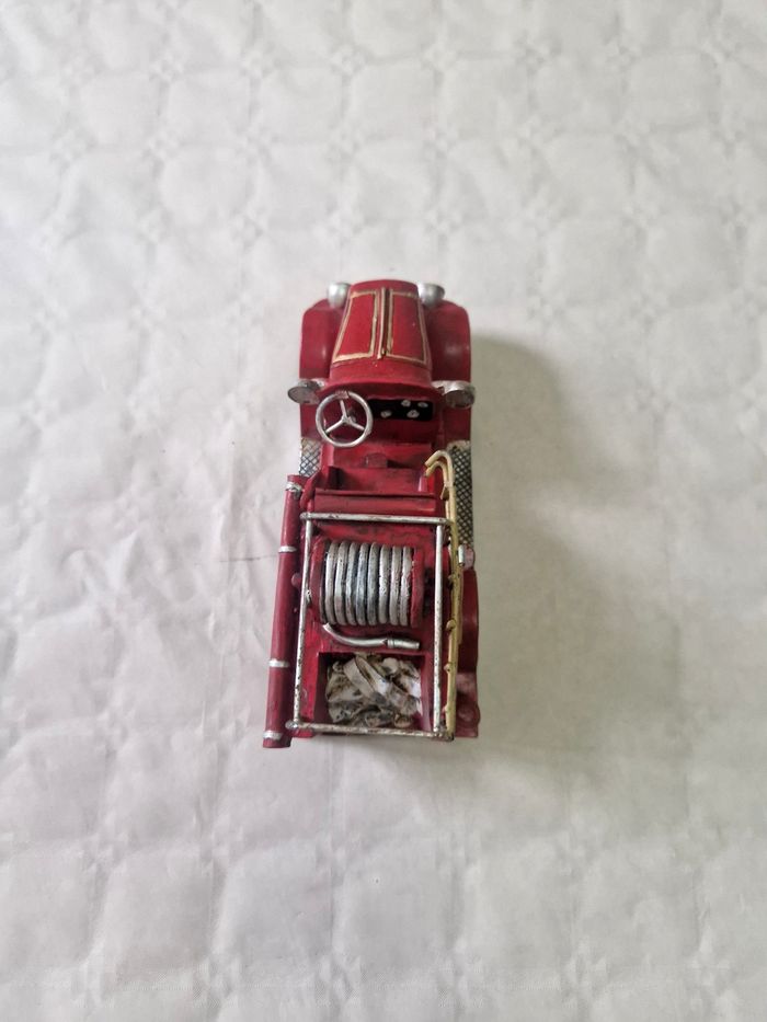 Décoration  / figurine  , ancien camion de pompiers - photo numéro 5