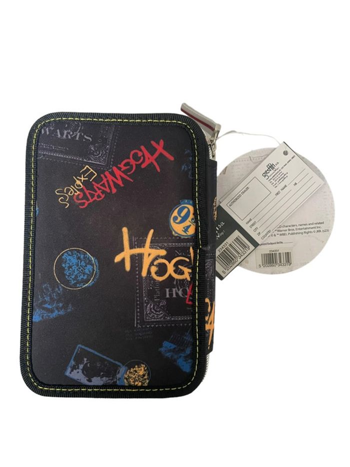 Trousse Garnie Harry Potter Graffiti sa neuf - photo numéro 2